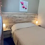 Small Cocoon In A Peaceful Haven アパート